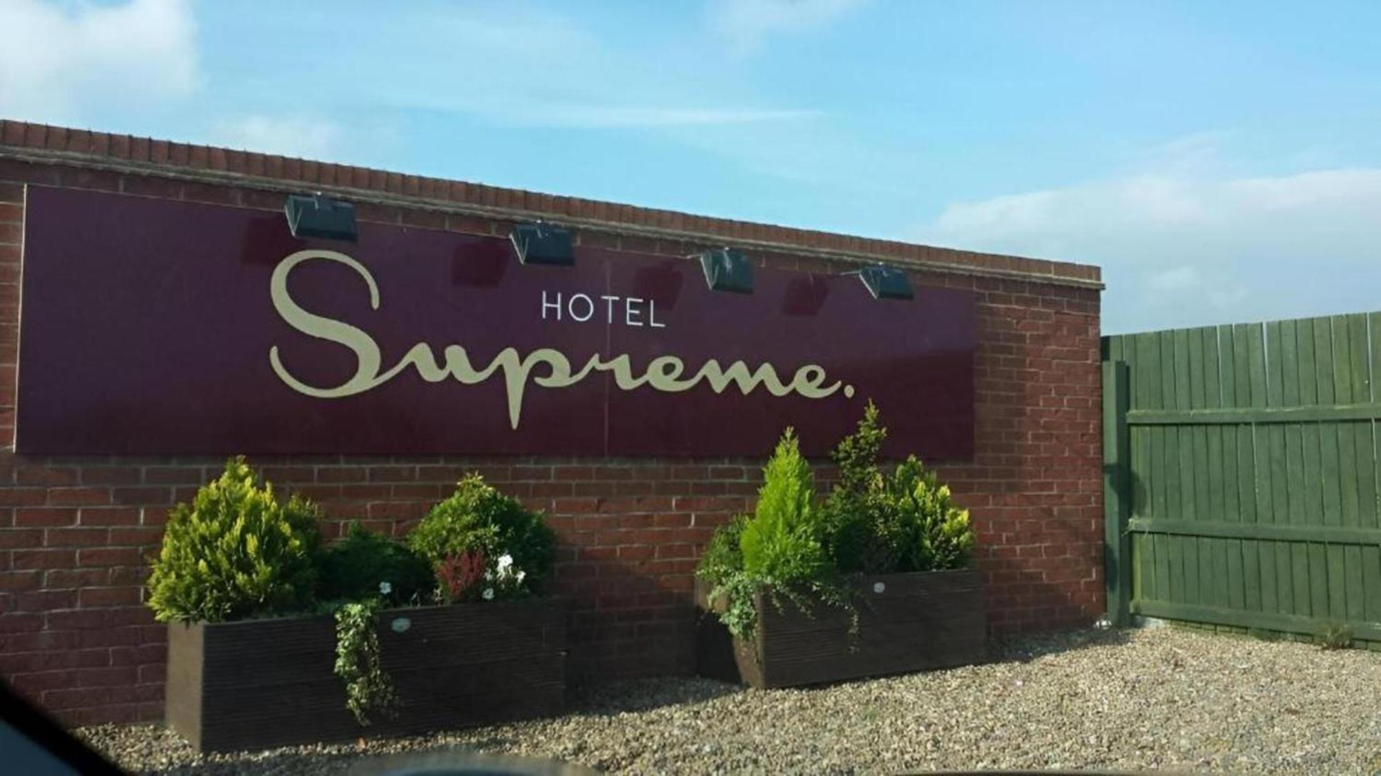 Boston Supreme Hotel 外观 照片